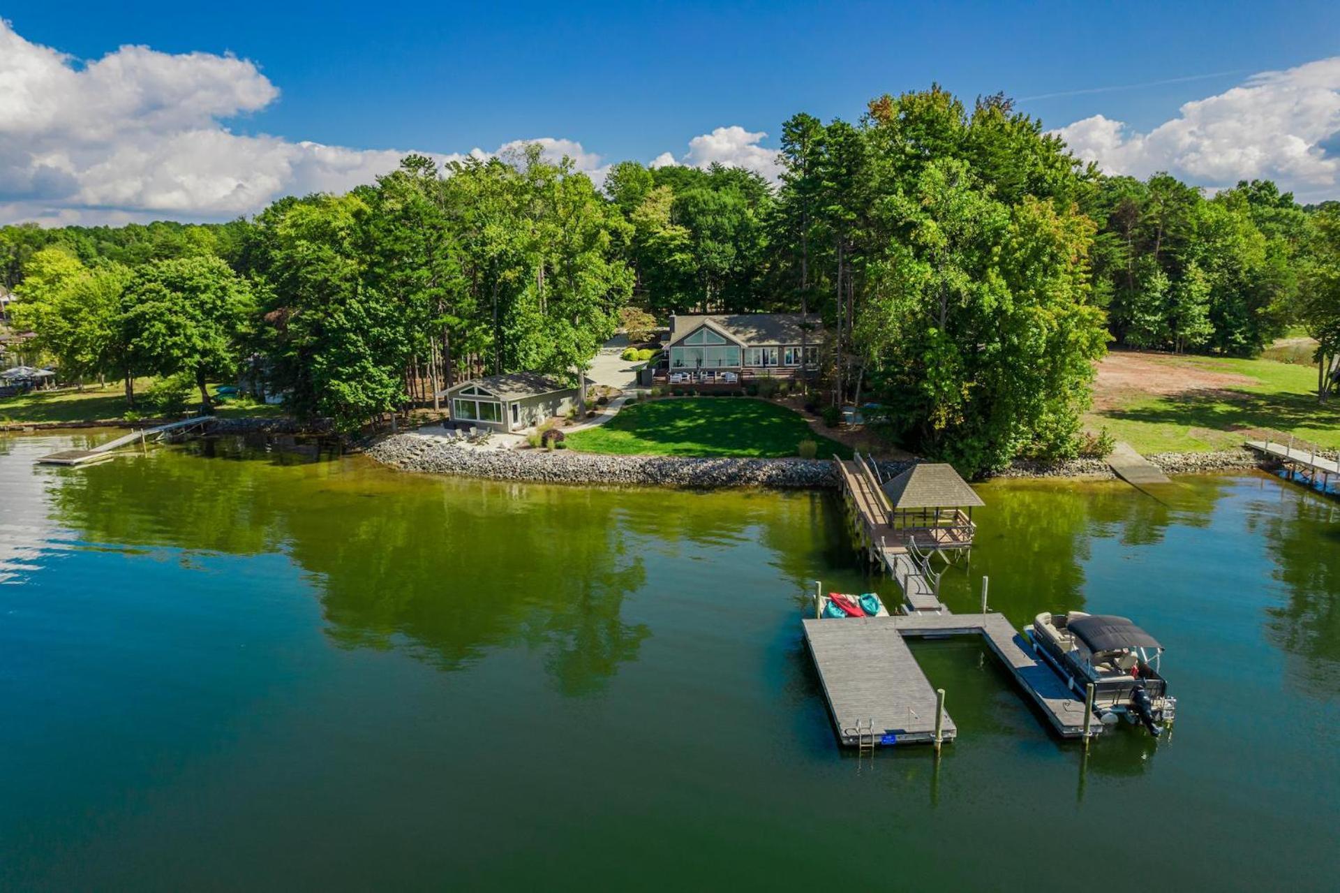 Lake Norman Hideaway 穆尔斯维尔 外观 照片